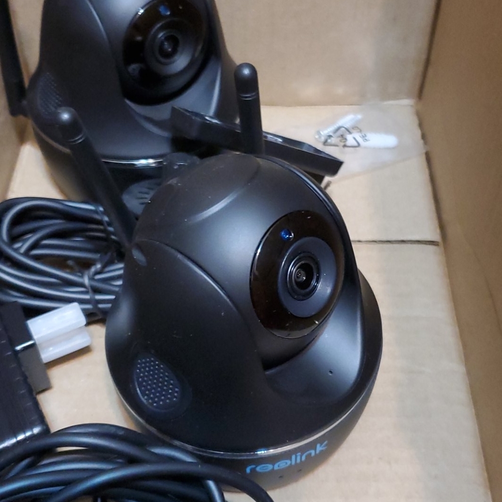 REOLINK CAMERAS